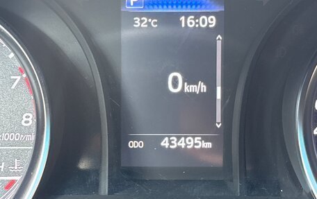 Toyota Camry, 2021 год, 2 300 000 рублей, 9 фотография