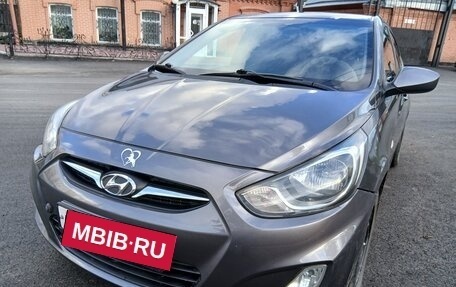 Hyundai Solaris II рестайлинг, 2012 год, 790 000 рублей, 2 фотография