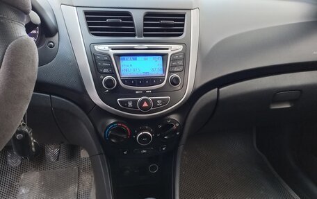 Hyundai Solaris II рестайлинг, 2012 год, 790 000 рублей, 9 фотография