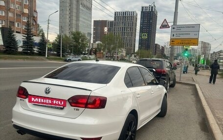 Volkswagen Jetta VI, 2012 год, 810 000 рублей, 2 фотография