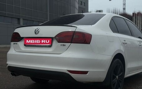 Volkswagen Jetta VI, 2012 год, 810 000 рублей, 4 фотография