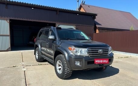 Toyota Land Cruiser 200, 2014 год, 7 000 000 рублей, 2 фотография