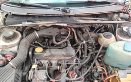 Volkswagen Passat B3, 1988 год, 90 000 рублей, 8 фотография