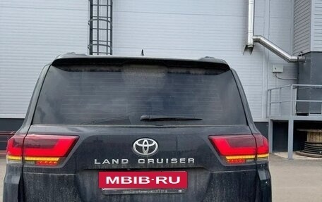 Toyota Land Cruiser, 2021 год, 8 990 000 рублей, 4 фотография