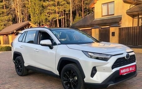 Toyota RAV4, 2022 год, 2 700 000 рублей, 3 фотография