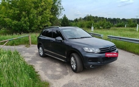 Volkswagen Touareg III, 2012 год, 2 000 000 рублей, 2 фотография