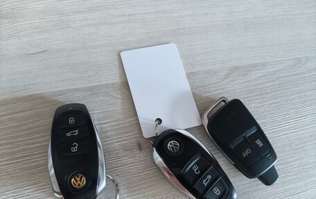 Volkswagen Touareg III, 2012 год, 2 000 000 рублей, 12 фотография