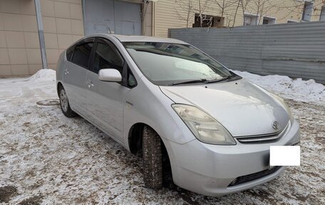 Toyota Prius, 2009 год, 729 000 рублей, 3 фотография