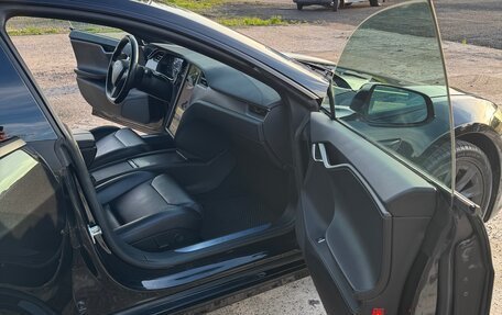 Tesla Model S I, 2018 год, 4 500 000 рублей, 15 фотография