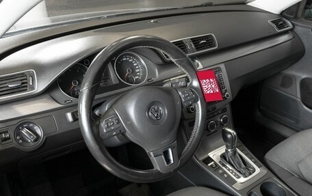 Volkswagen Passat B7, 2014 год, 1 375 900 рублей, 3 фотография
