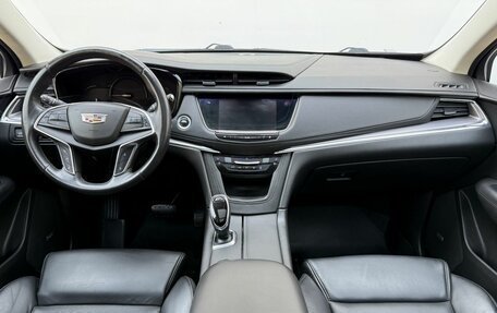Cadillac XT5 I рестайлинг, 2016 год, 2 410 000 рублей, 13 фотография