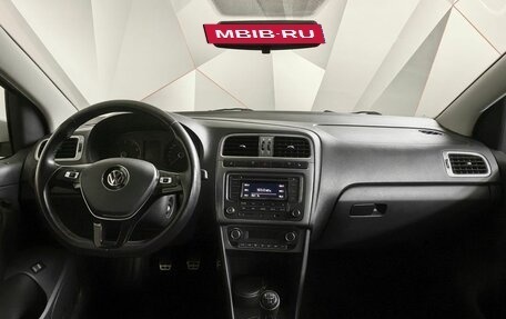 Volkswagen Polo VI (EU Market), 2016 год, 899 000 рублей, 11 фотография