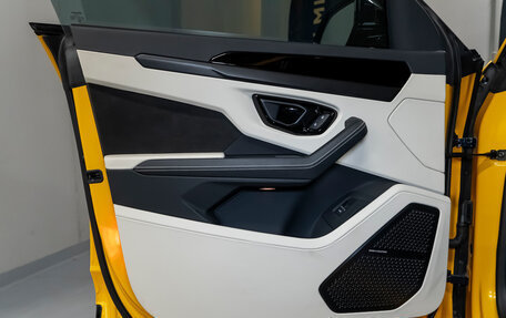 Lamborghini Urus I, 2023 год, 34 900 000 рублей, 16 фотография