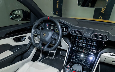 Lamborghini Urus I, 2023 год, 34 900 000 рублей, 25 фотография