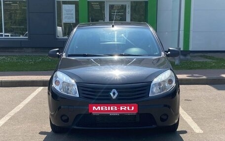 Renault Sandero I, 2013 год, 669 000 рублей, 2 фотография