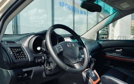 Lexus RX II рестайлинг, 2005 год, 1 385 000 рублей, 11 фотография