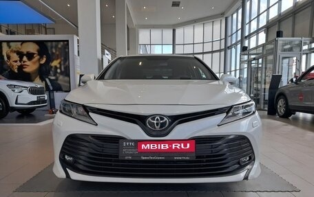 Toyota Camry, 2018 год, 2 247 000 рублей, 2 фотография