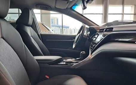 Toyota Camry, 2018 год, 2 247 000 рублей, 13 фотография