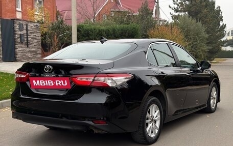 Toyota Camry, 2020 год, 1 950 000 рублей, 4 фотография