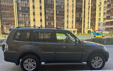 Mitsubishi Pajero IV, 2018 год, 3 100 000 рублей, 4 фотография