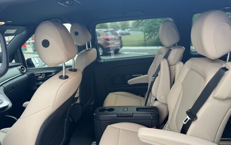 Mercedes-Benz V-Класс, 2022 год, 11 500 000 рублей, 13 фотография