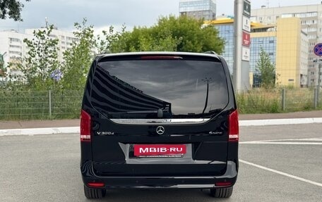 Mercedes-Benz V-Класс, 2022 год, 11 500 000 рублей, 4 фотография