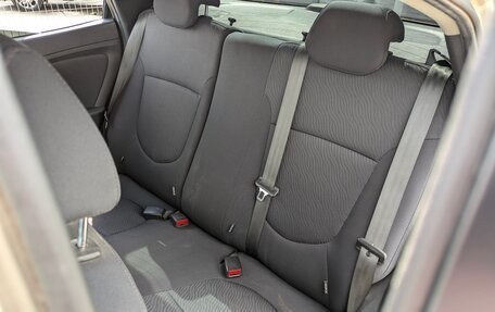 Hyundai Solaris II рестайлинг, 2011 год, 870 000 рублей, 18 фотография