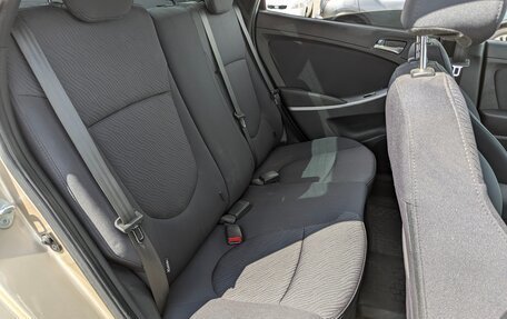 Hyundai Solaris II рестайлинг, 2011 год, 870 000 рублей, 19 фотография
