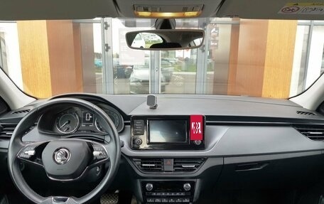 Skoda Rapid II, 2020 год, 1 799 000 рублей, 9 фотография