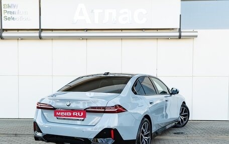 BMW 5 серия, 2023 год, 8 300 000 рублей, 2 фотография