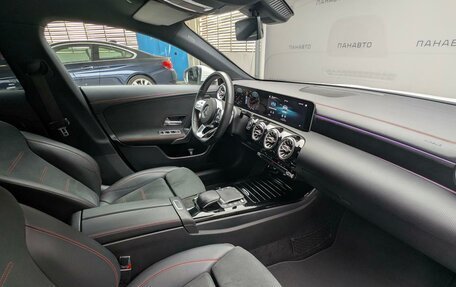 Mercedes-Benz CLA, 2019 год, 2 795 000 рублей, 13 фотография