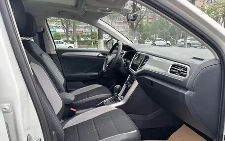 Volkswagen T-Roc I, 2021 год, 1 450 000 рублей, 8 фотография