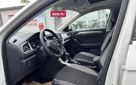 Volkswagen T-Roc I, 2021 год, 1 450 000 рублей, 5 фотография