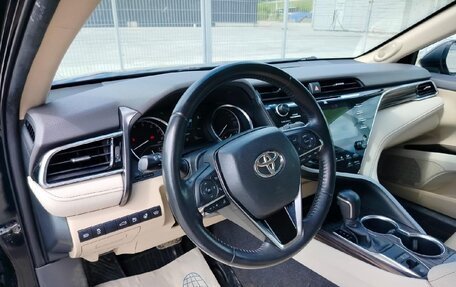 Toyota Camry, 2018 год, 2 741 000 рублей, 12 фотография