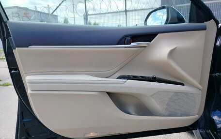 Toyota Camry, 2018 год, 2 741 000 рублей, 9 фотография