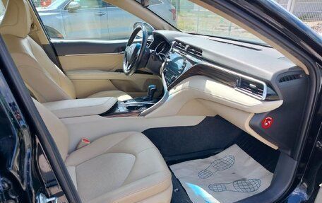 Toyota Camry, 2018 год, 2 741 000 рублей, 15 фотография
