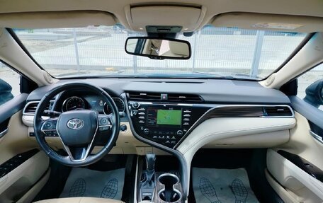 Toyota Camry, 2018 год, 2 741 000 рублей, 11 фотография