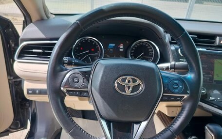 Toyota Camry, 2018 год, 2 741 000 рублей, 13 фотография