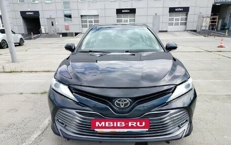 Toyota Camry, 2018 год, 2 741 000 рублей, 5 фотография