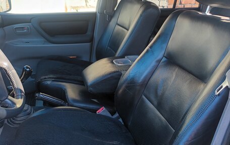Toyota Land Cruiser 100 рестайлинг 2, 2007 год, 2 950 000 рублей, 12 фотография