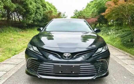 Toyota Camry, 2022 год, 2 410 000 рублей, 3 фотография