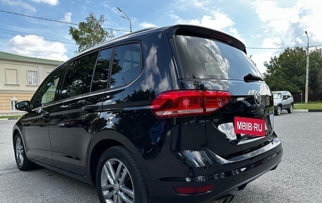 Volkswagen Touran III, 2018 год, 2 430 000 рублей, 6 фотография