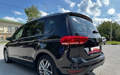 Volkswagen Touran III, 2018 год, 2 430 000 рублей, 7 фотография