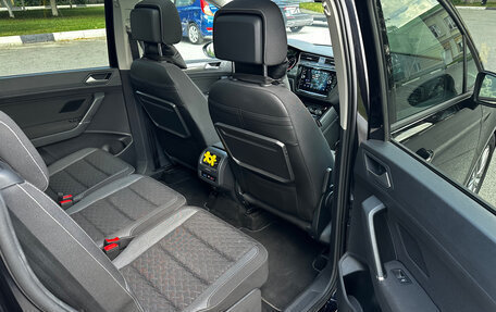 Volkswagen Touran III, 2018 год, 2 430 000 рублей, 17 фотография