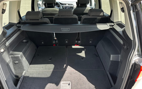 Volkswagen Touran III, 2018 год, 2 430 000 рублей, 19 фотография