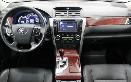 Toyota Camry, 2014 год, 1 470 000 рублей, 9 фотография