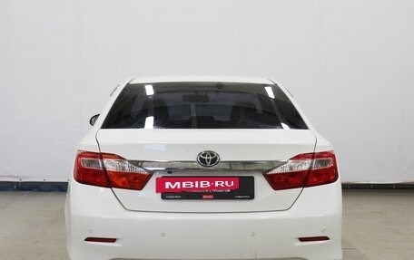 Toyota Camry, 2014 год, 1 470 000 рублей, 5 фотография