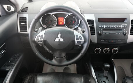 Mitsubishi Outlander III рестайлинг 3, 2008 год, 1 329 000 рублей, 12 фотография
