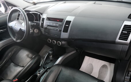 Mitsubishi Outlander III рестайлинг 3, 2008 год, 1 329 000 рублей, 22 фотография