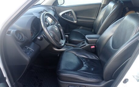Toyota RAV4, 2011 год, 1 650 000 рублей, 5 фотография